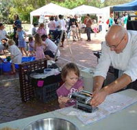 Subi Farmers Market - Darwin Holiday