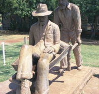 Russian Jack Memorial - Darwin Holiday