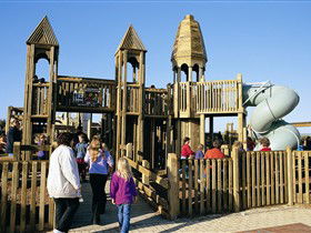 Port Noarlunga SA Darwin Holiday