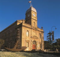 The Albany Town Hall - Darwin Holiday