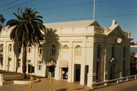 Geraldton Regional Art Gallery - Darwin Holiday 0