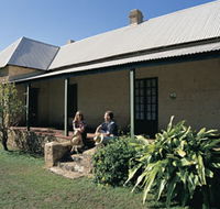 Cliff Grange - Darwin Holiday