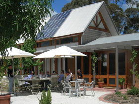 Lobethal Road Wines - Darwin Holiday 0