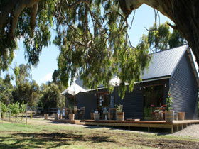 No. 58 Cellar Door & Gallery - Darwin Holiday 0