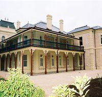 Auchendarroch House and Wallis Tavern - Darwin Holiday