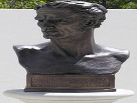 Adam Lindsay Gordon Bronze Bust - Darwin Holiday 0