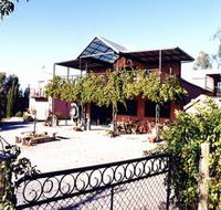 The Terrace Gallery at Patly Hill Farm - Darwin Holiday