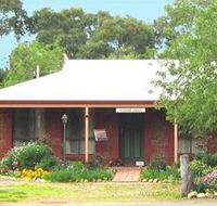 Stacey Studio Gallery  Almond Grove BB - Darwin Holiday
