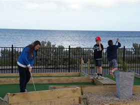 Port Vincent Putt Putt - Darwin Holiday 0