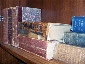 Local History Room - Darwin Holiday 0