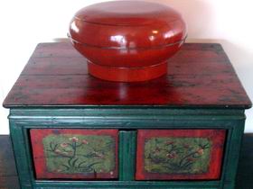 Dragonfly Antiques - Darwin Holiday 0