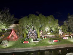 Christmas Riverbank Display - Darwin Holiday 0