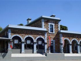 Burra Regional Art Gallery - Darwin Holiday 0