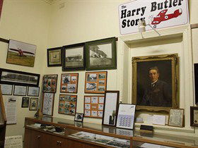 Minlaton Museum - Darwin Holiday 0