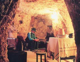Umoona Opal Mine And Museum - Darwin Holiday 0