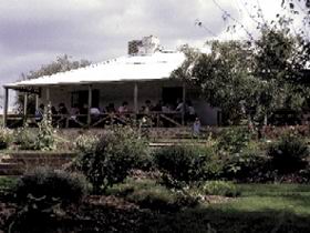 Emu Flat SA Darwin Holiday