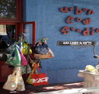 Urban Cow Studio - Darwin Holiday