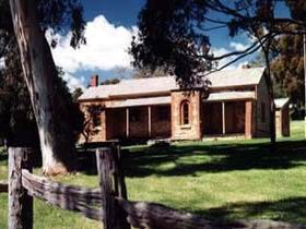 Willunga Courthouse And Slate Museums - Darwin Holiday 0