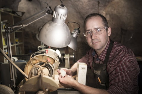 Unique Opal And Diamond Mine  - The Underground Opal Mine - Darwin Holiday 5
