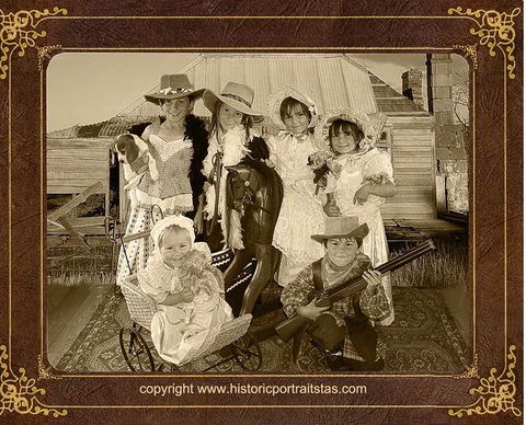 Olde Time Portraits - Darwin Holiday 0