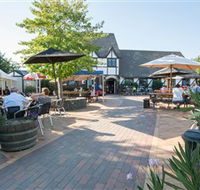 George Harcourt Inn - Darwin Holiday