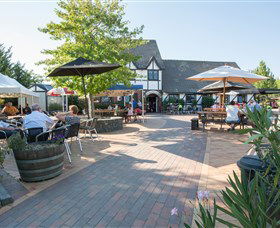 George Harcourt Inn - Darwin Holiday 0