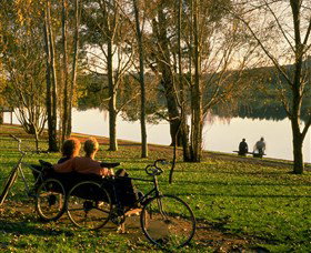 Weston Park - Darwin Holiday 0