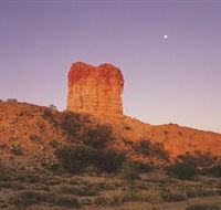 Chambers Pillar Historical Reserve - Darwin Holiday