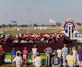Darwin Turf Club - Darwin Holiday 0