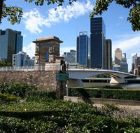 Former Victoria Bridge Abutment Memorial - Darwin Holiday