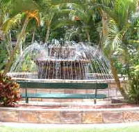 Bauer and Wiles Memorial Fountain - Darwin Holiday