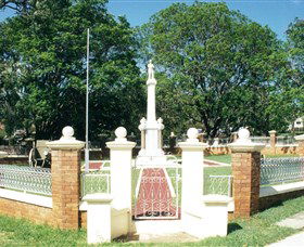 Boonah War Memorial And Memorial Park - Darwin Holiday 0