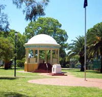 Kingaroy Memorial Park - Darwin Holiday