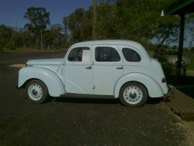 Montys Garage Vintage Car Museum Glenmorgan - Darwin Holiday 0
