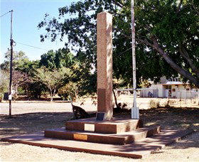 Mount Isa Memorial Cenotaph - Darwin Holiday 0