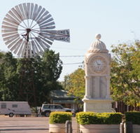 Between the Bougainvilleas Heritage Trail - Darwin Holiday