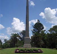 Rockhampton War Memorial - Darwin Holiday