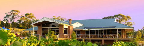 Wild Cattle Creek Estate Winery Restaurant - Darwin Holiday 5