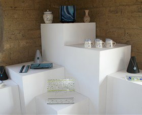 Angledean Pottery - Darwin Holiday 0