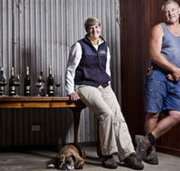 Jones Winery  Vineyard - Darwin Holiday