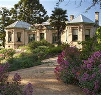 Buda Historic Home  Garden - Darwin Holiday