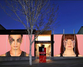 La Trobe University Visual Arts Centre - Darwin Holiday 0