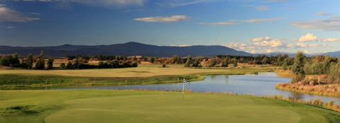 Yering Meadows - Darwin Holiday 1