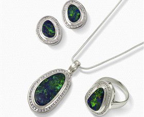 Johnston Opals - Darwin Holiday 0