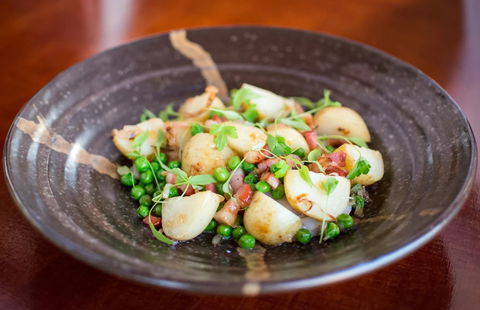 Saint Regis Winery, Food & Wine Bar - Darwin Holiday 1