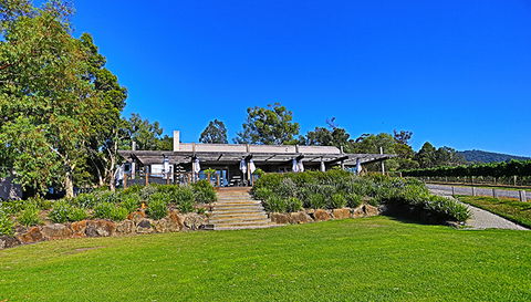 GREENSTONE VINEYARDS - Darwin Holiday 1