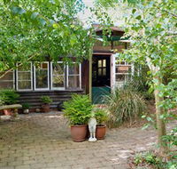 Gumnut Hideaway Gallery - Darwin Holiday