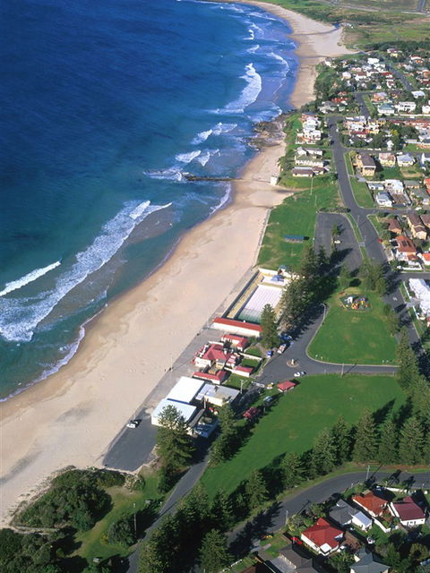 Thirroul Beach - Darwin Holiday 0