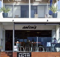 Antons - Darwin Holiday