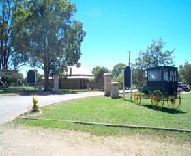 Pokolbin Estate Vineyard - Darwin Holiday 1